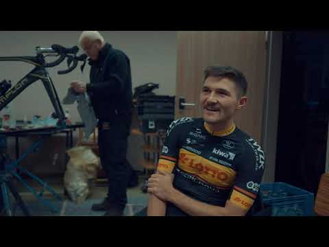 Trainingseinheit Team LottoKern-Haus Rennradfahrer - Videoproduktion