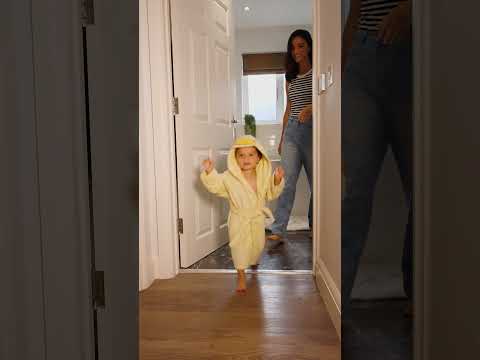 LUCY MECKLENBURGH x JOHNSON'S BABY SOCIAL CAMPAIGN - Producción vídeo